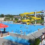 H Apartman Jankov Апартаменты *